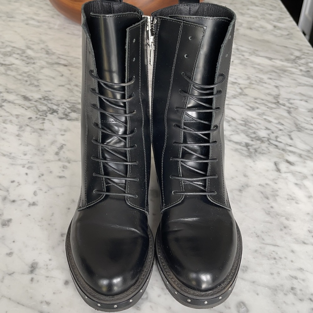 Barney New York Lace Up Combat Boot Sz 5